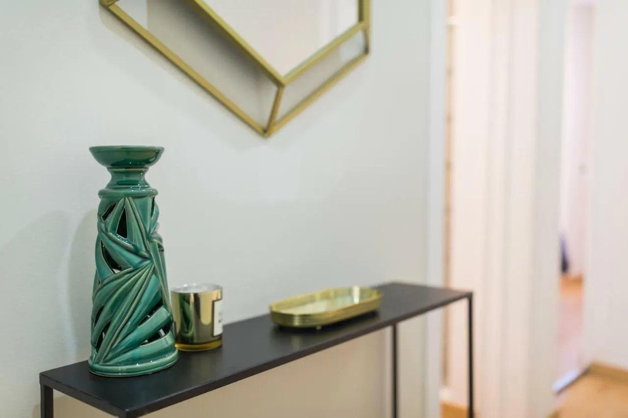 Elegant Lisbon Heart Apartment Португалия